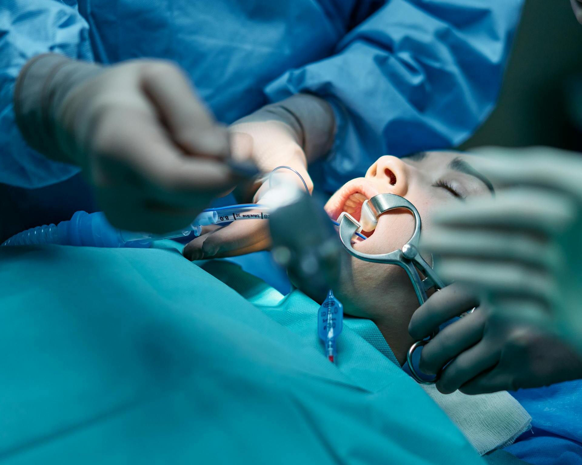 Stomatološki kirurški instrumenti